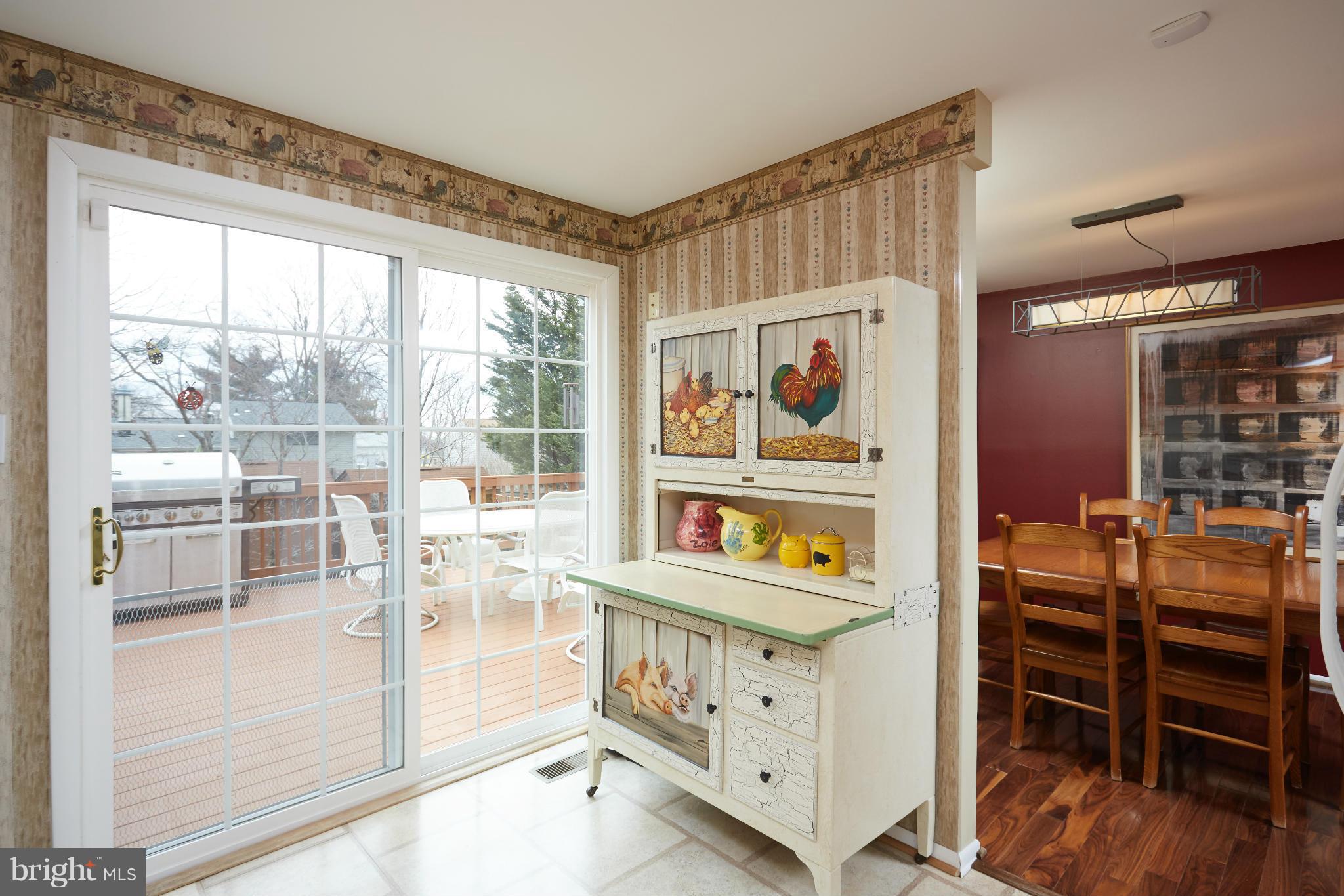 125 North Ithaca Road Sterling, VA 20164 - Photo 11 of 30 Kitchen