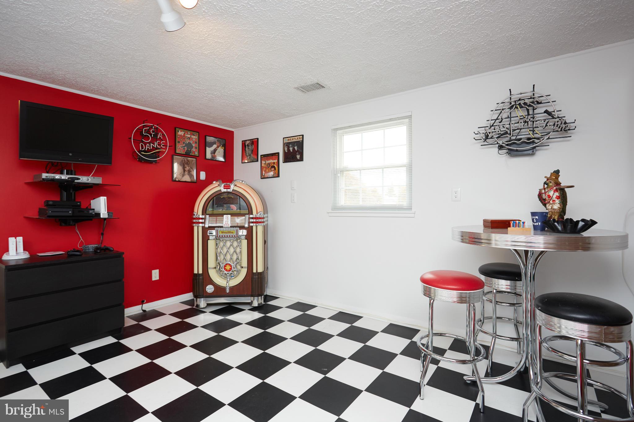 125 North Ithaca Road Sterling, VA 20164 - Photo 15 of 30 Lower Level Recreation Room