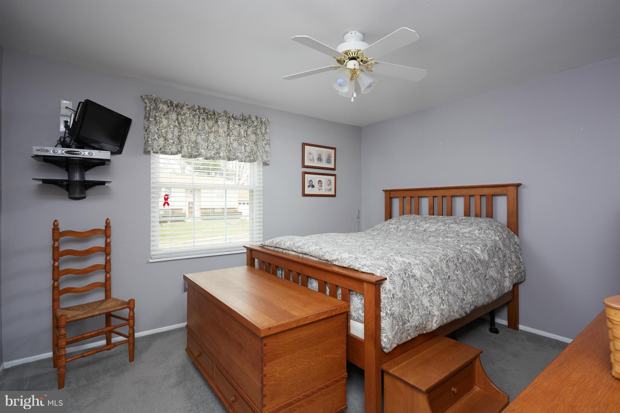125 North Ithaca Road Sterling, VA 20164 - Photo 16 of 30 Bedroom (Master)