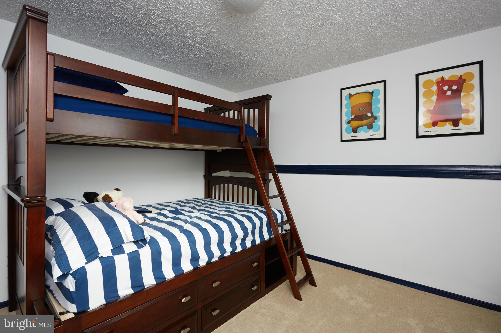 125 North Ithaca Road Sterling, VA 20164 - Photo 19 of 30 Bedroom Three