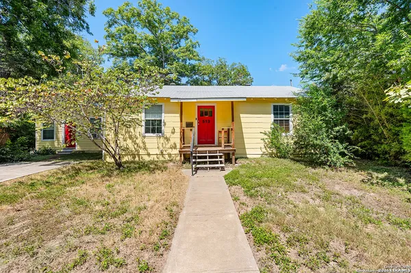 $1,800 | 513 West Rosewood Avenue, San Antonio, TX 78212