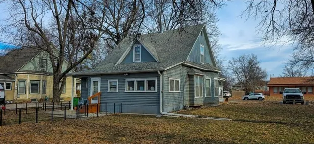 $215,000 | 1034 South Hickory Street, Ottawa, KS 66067