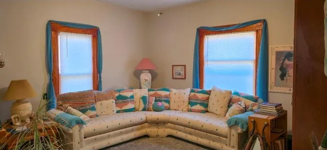 $215,000 | 1034 South Hickory Street, Ottawa, KS 66067