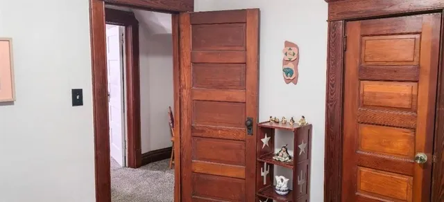 $215,000 | 1034 South Hickory Street, Ottawa, KS 66067