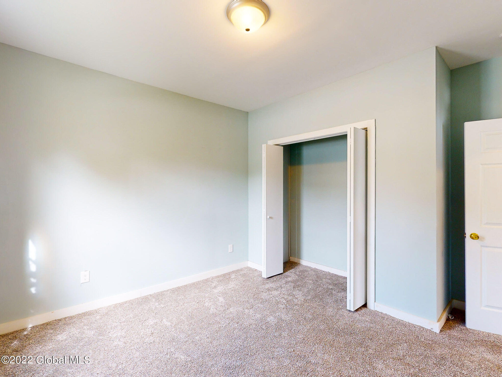 110 Prospect Street Schenectady, NY 12308 - Photo 16 of 55 1ST FLR MASTER BEDROOM-2
