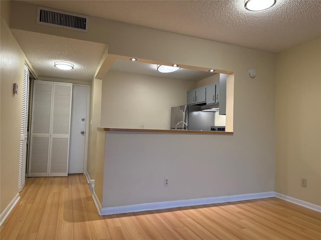 4273 Northwest 89th Avenue Coral Springs, FL 33065 - Photo 10 of 16