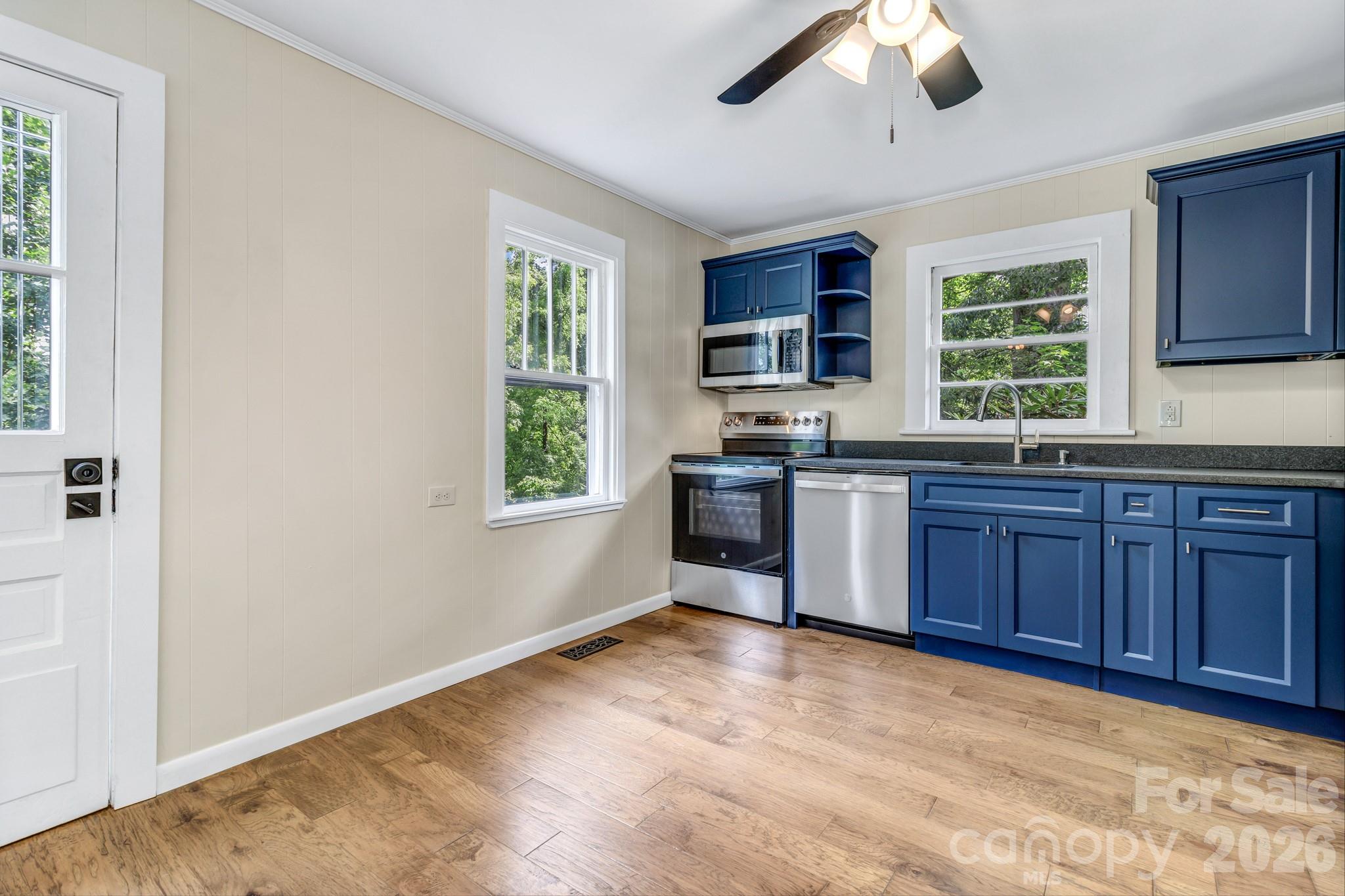 657 Old Fort Road Fairview, NC 28730 - Photo 16 of 48