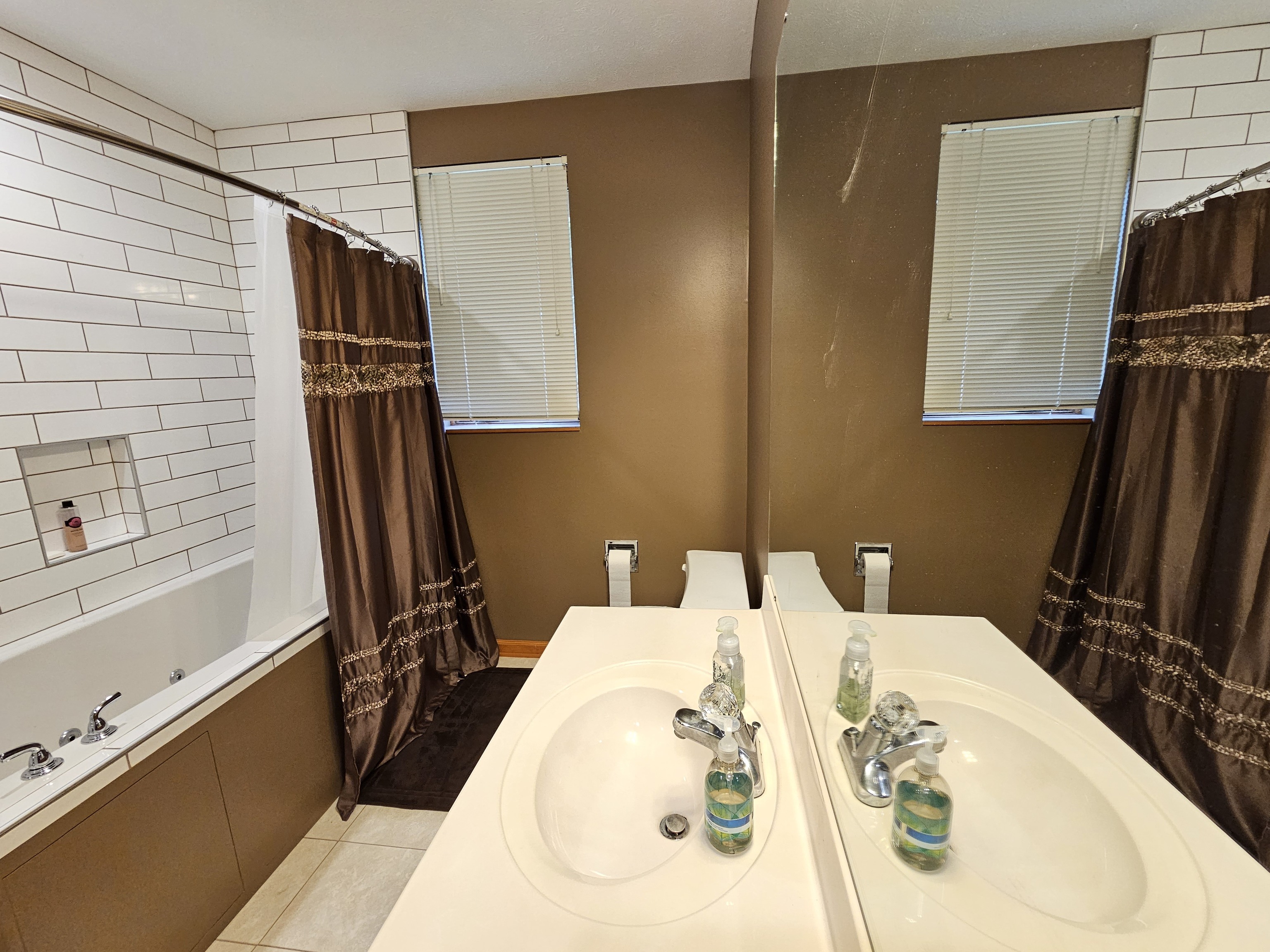442 Ridgeview Lane Columbus, IN 47201 - Photo 24 of 33 Gallery Image 24