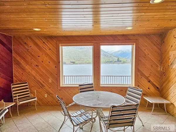 $825,000 | 53 South Shoreline Drive, Salmon, ID 83467