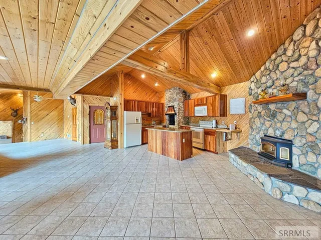 $825,000 | 53 South Shoreline Drive, Salmon, ID 83467
