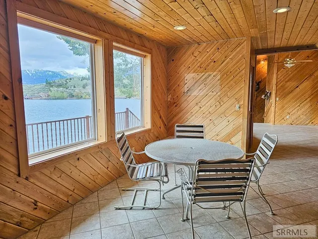 $825,000 | 53 South Shoreline Drive, Salmon, ID 83467