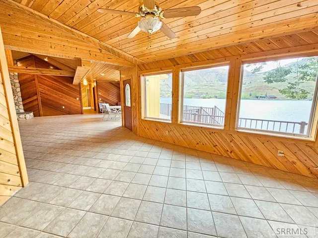 $825,000 | 53 South Shoreline Drive, Salmon, ID 83467