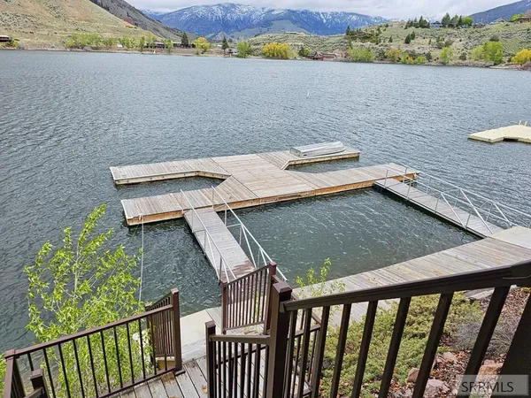 $825,000 | 53 South Shoreline Drive, Salmon, ID 83467