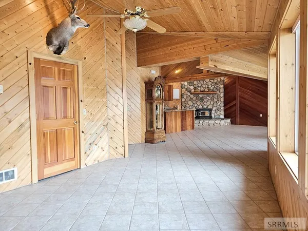 $825,000 | 53 South Shoreline Drive, Salmon, ID 83467