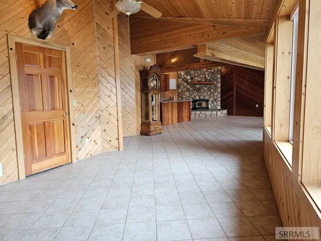 $825,000 | 53 South Shoreline Drive, Salmon, ID 83467