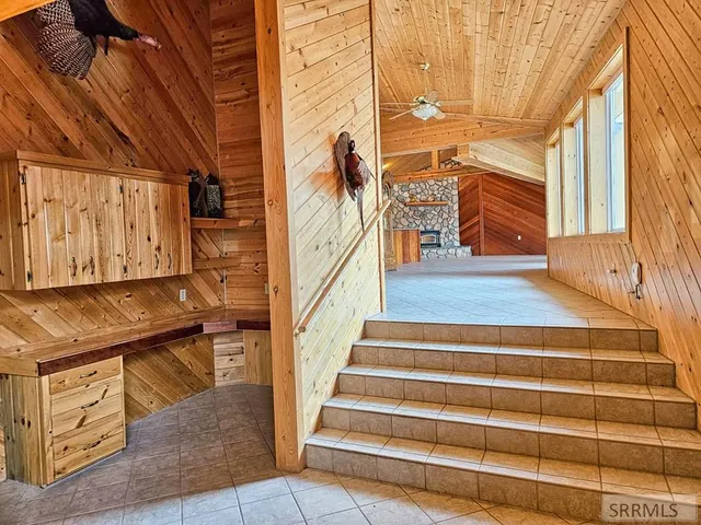 $825,000 | 53 South Shoreline Drive, Salmon, ID 83467