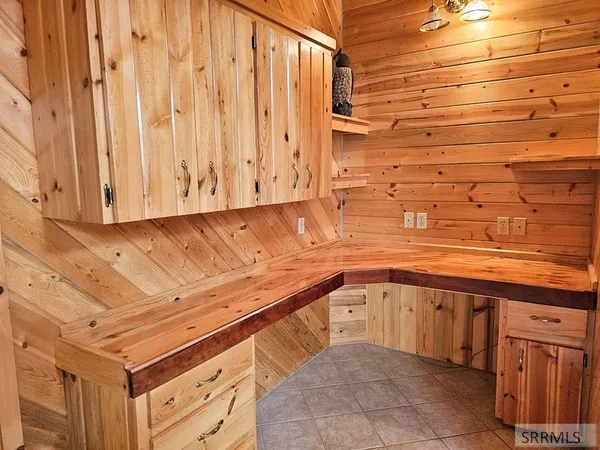 $825,000 | 53 South Shoreline Drive, Salmon, ID 83467