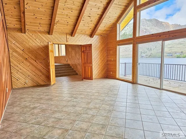 $825,000 | 53 South Shoreline Drive, Salmon, ID 83467