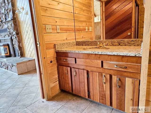 $825,000 | 53 South Shoreline Drive, Salmon, ID 83467