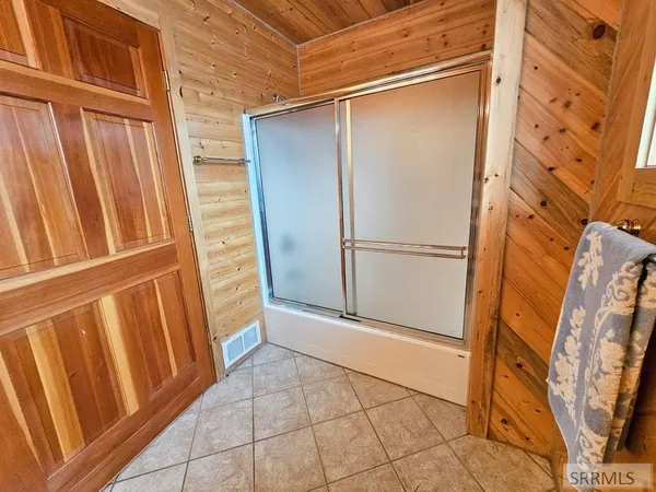 $825,000 | 53 South Shoreline Drive, Salmon, ID 83467