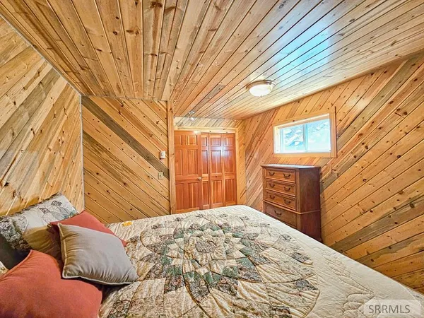 $825,000 | 53 South Shoreline Drive, Salmon, ID 83467