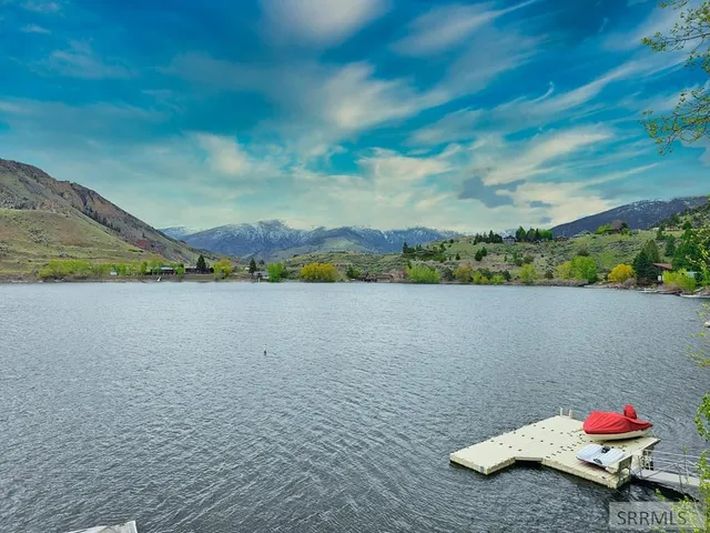$825,000 | 53 South Shoreline Drive, Salmon, ID 83467