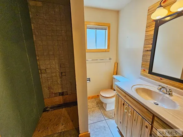 $825,000 | 53 South Shoreline Drive, Salmon, ID 83467