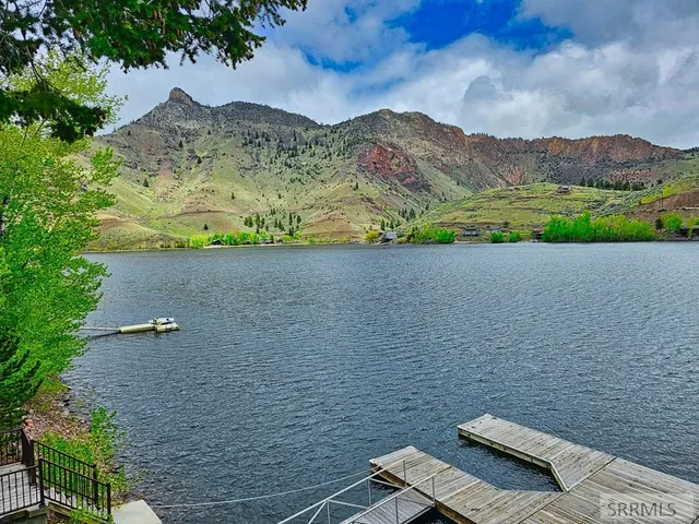 $825,000 | 53 South Shoreline Drive, Salmon, ID 83467