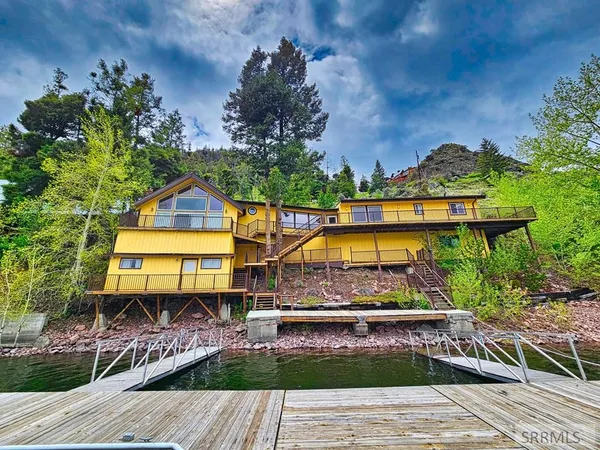 $825,000 | 53 South Shoreline Drive, Salmon, ID 83467