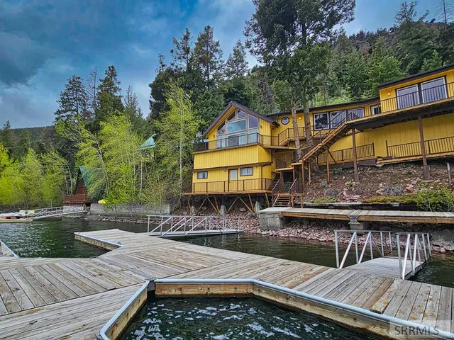 $825,000 | 53 South Shoreline Drive, Salmon, ID 83467