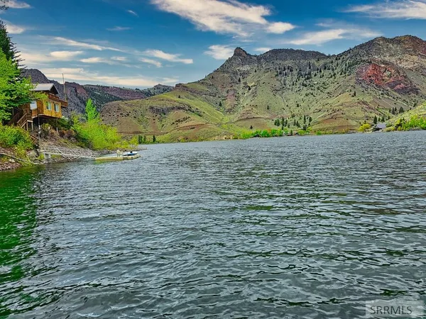 $825,000 | 53 South Shoreline Drive, Salmon, ID 83467