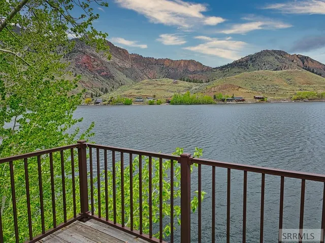 $825,000 | 53 South Shoreline Drive, Salmon, ID 83467