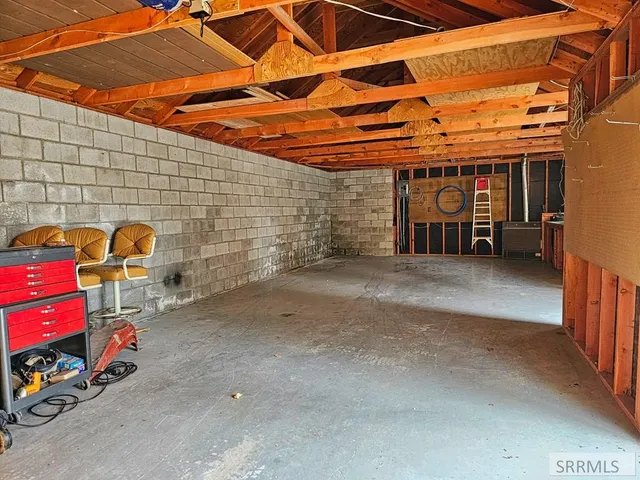 $825,000 | 53 South Shoreline Drive, Salmon, ID 83467