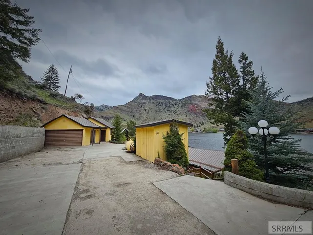 $825,000 | 53 South Shoreline Drive, Salmon, ID 83467
