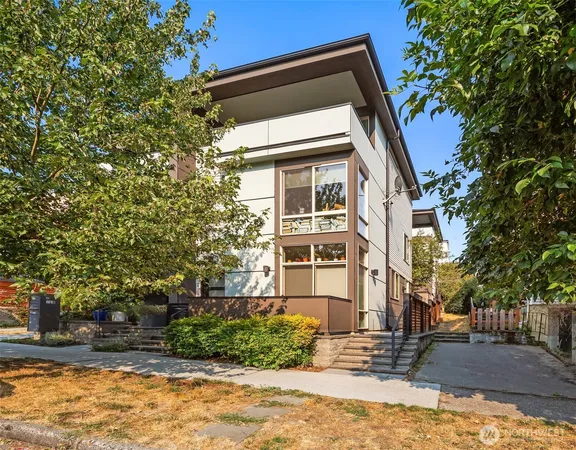 $724,950 | 918 Martin Luther King Jr Way South, Unit D, Seattle, WA 98144