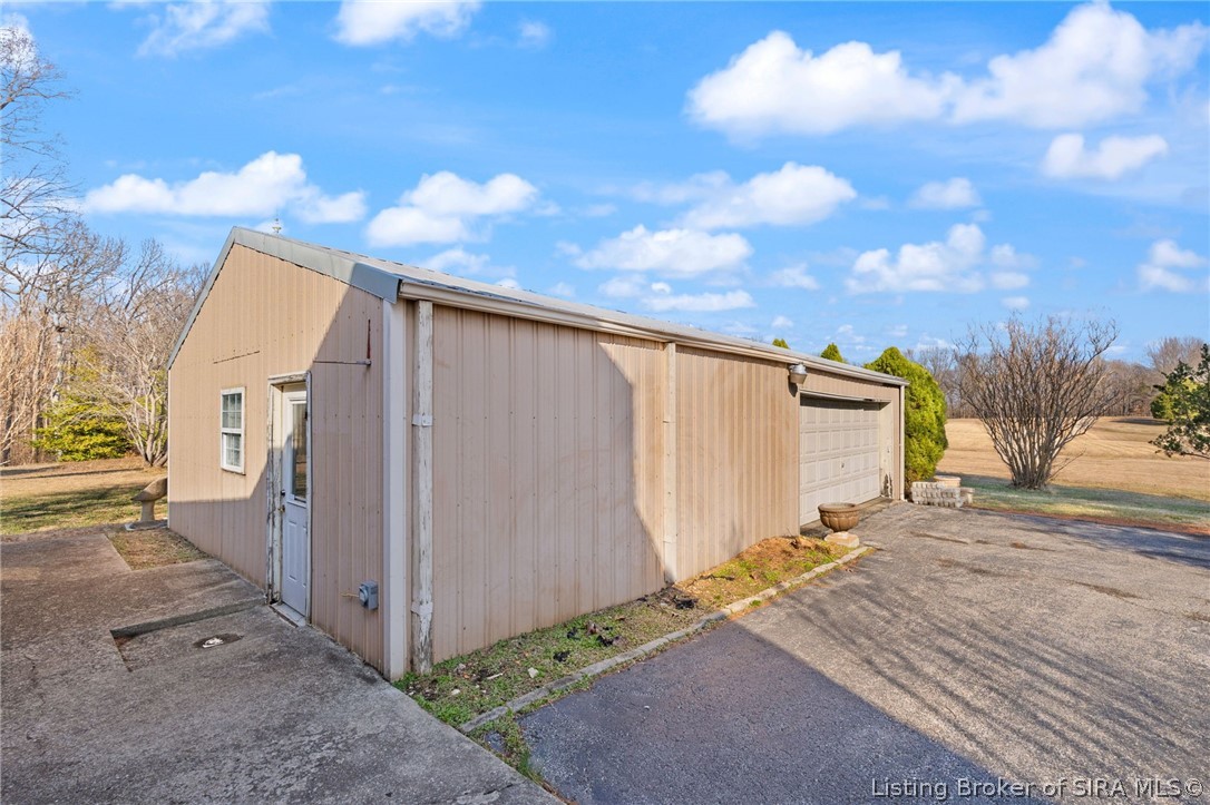 6688 East Pilot Knob Road Milltown, IN 47145 - Photo 4 of 60