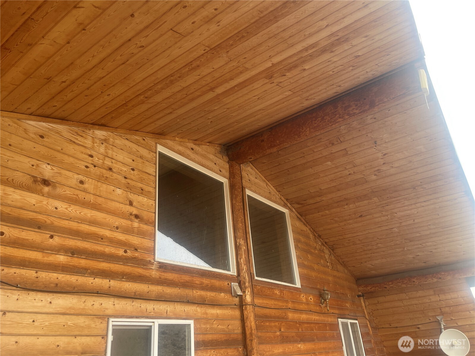 172 Cayuse Mountain Road Tonasket, WA 98855 - Photo 2 of 40