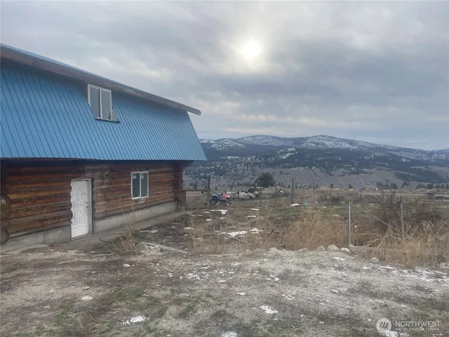 $300,000 | 172 Cayuse Mountain Road, Tonasket, WA 98855