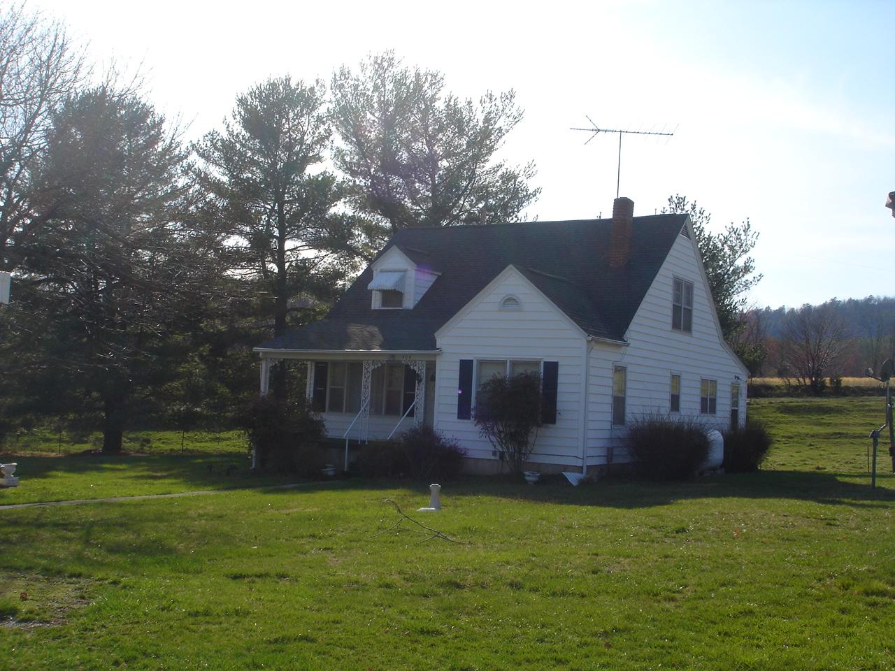 404 Bowles Valley Road Rocky Mount, VA 24151 - Photo 1 of 16 Front