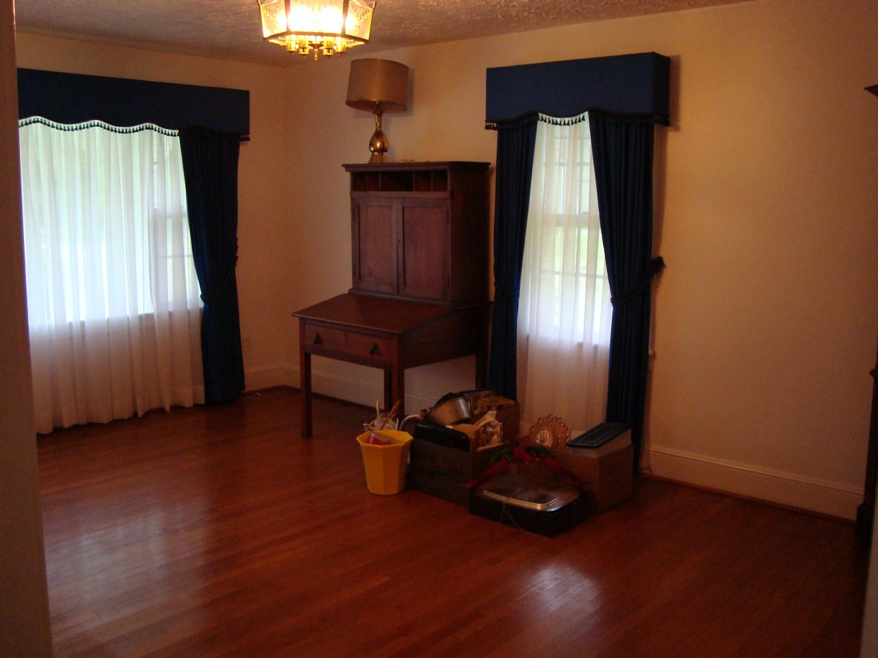 404 Bowles Valley Road Rocky Mount, VA 24151 - Photo 10 of 16 Living Room