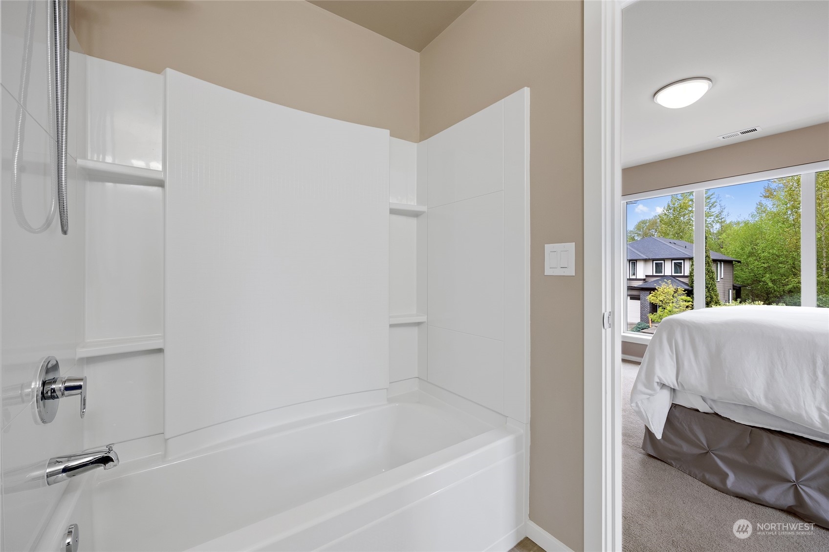 16925 40th Avenue Southeast Bothell, WA 98012 - Photo 32 of 39 Gallery Image 32