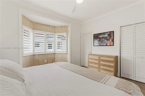 $1,099,000 | 261 Navarre Avenue, Unit B1, Coral Gables, FL 33134
