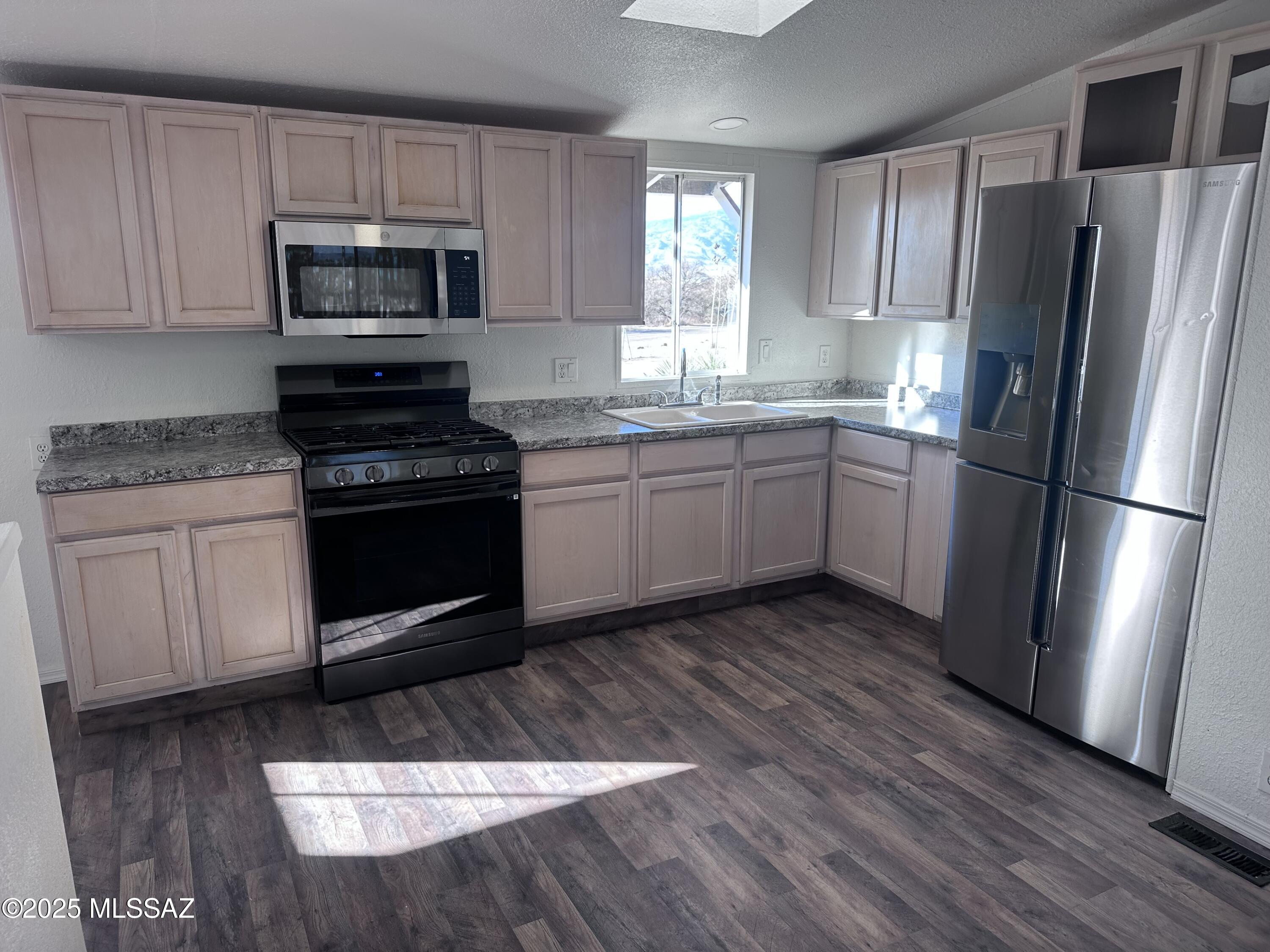 437 North Mescal Road Benson, AZ 85602 - Photo 9 of 26 Gallery Image 9