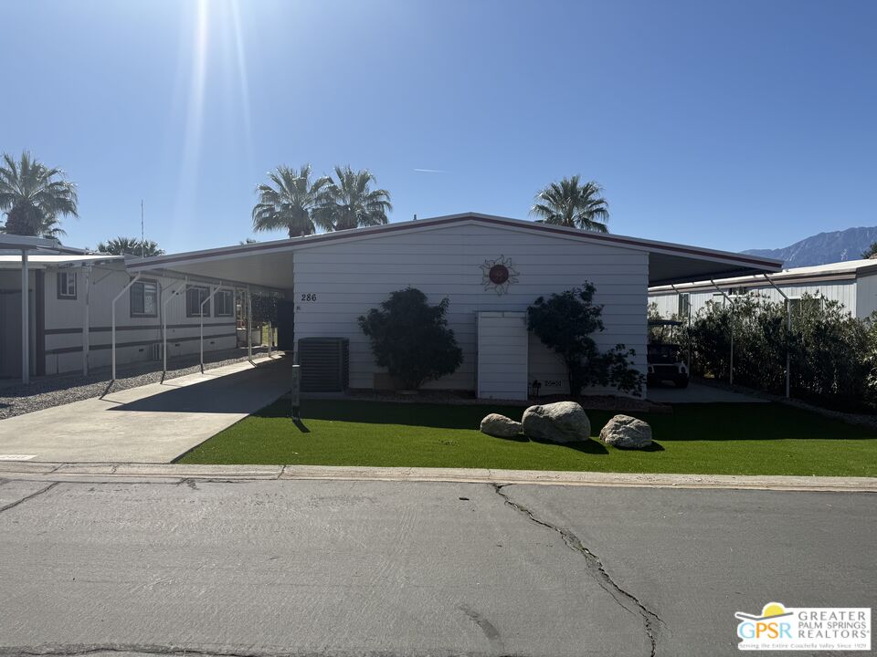 15500 Bubbling Wells Road, Unit 286 Desert Hot Springs, CA 92240 - Photo 27 of 50 a view of a back yard