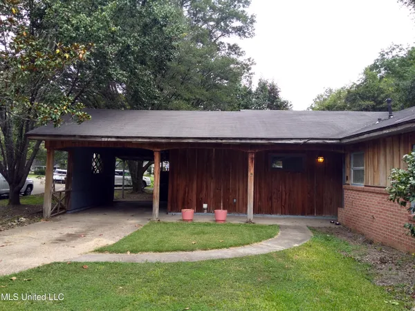 $103,750 | 130 Lee Circle, Indianola, MS 38751