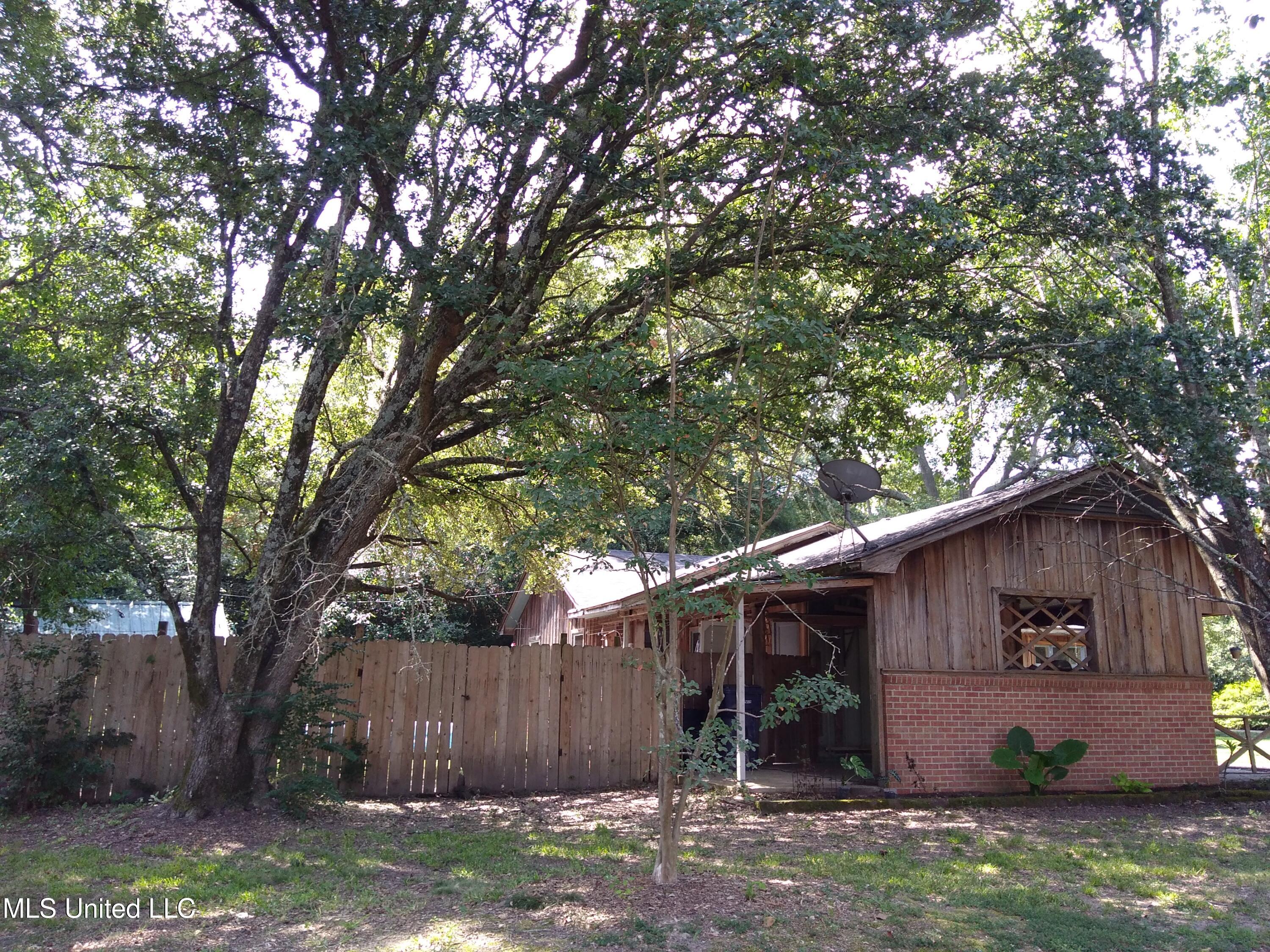 130 Lee Circle Indianola, MS 38751 - Photo 6 of 13 IMG_20250904_115754096