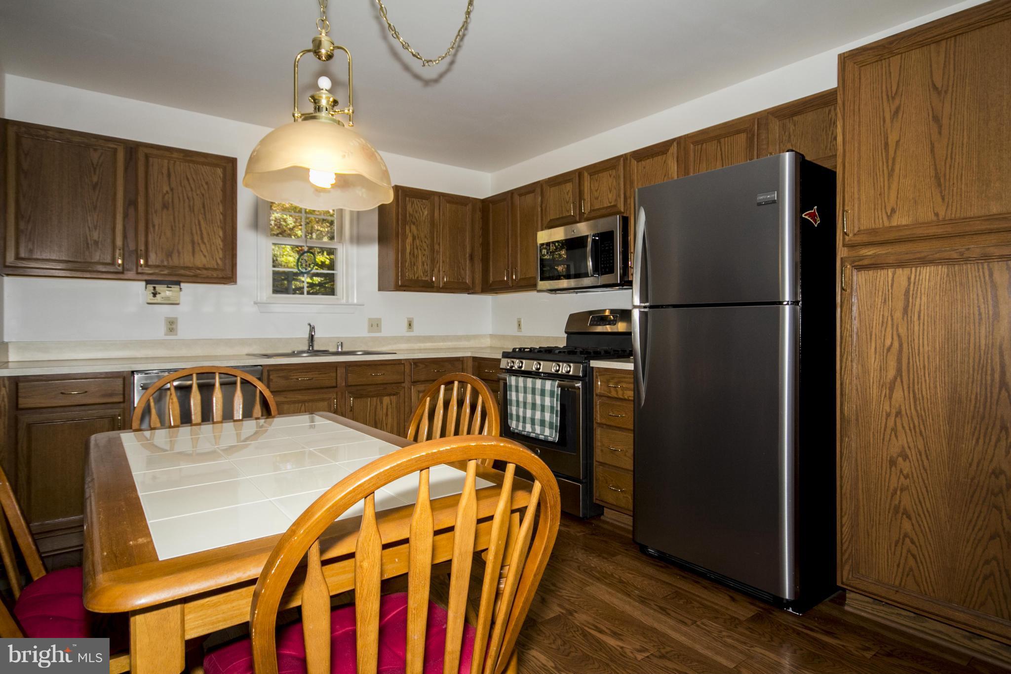 8911 Mayflower Road Baltimore, MD 21237 - Photo 9 of 30 Kitchen