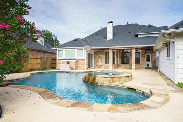 $5,500 | 6331 Collina Springs Court, Houston, TX 77041