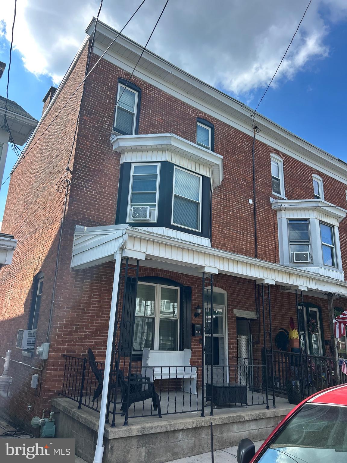 122 South Pleasant Ave