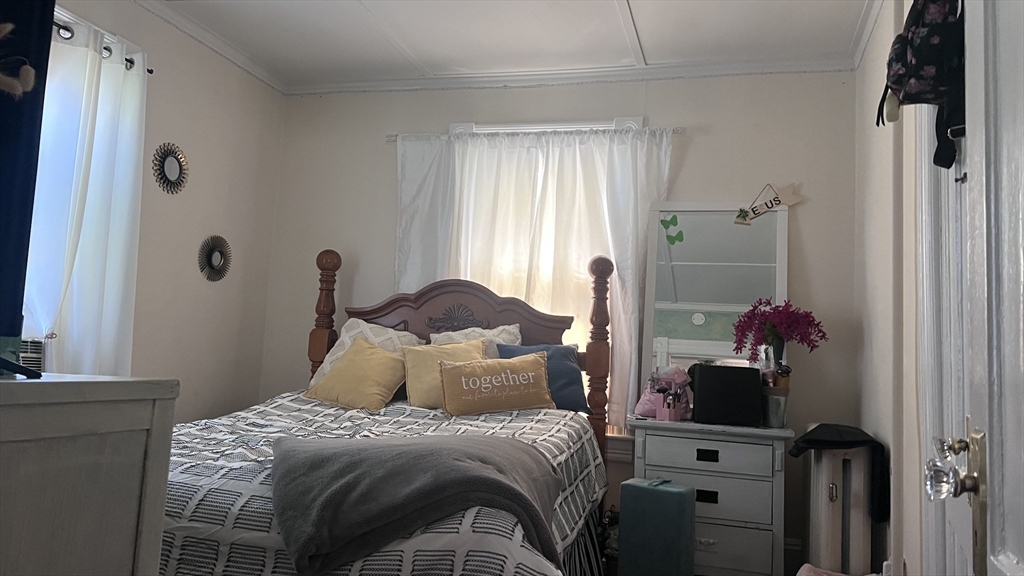 37 Chase Avenue Springfield, MA 01108 - Photo 16 of 26